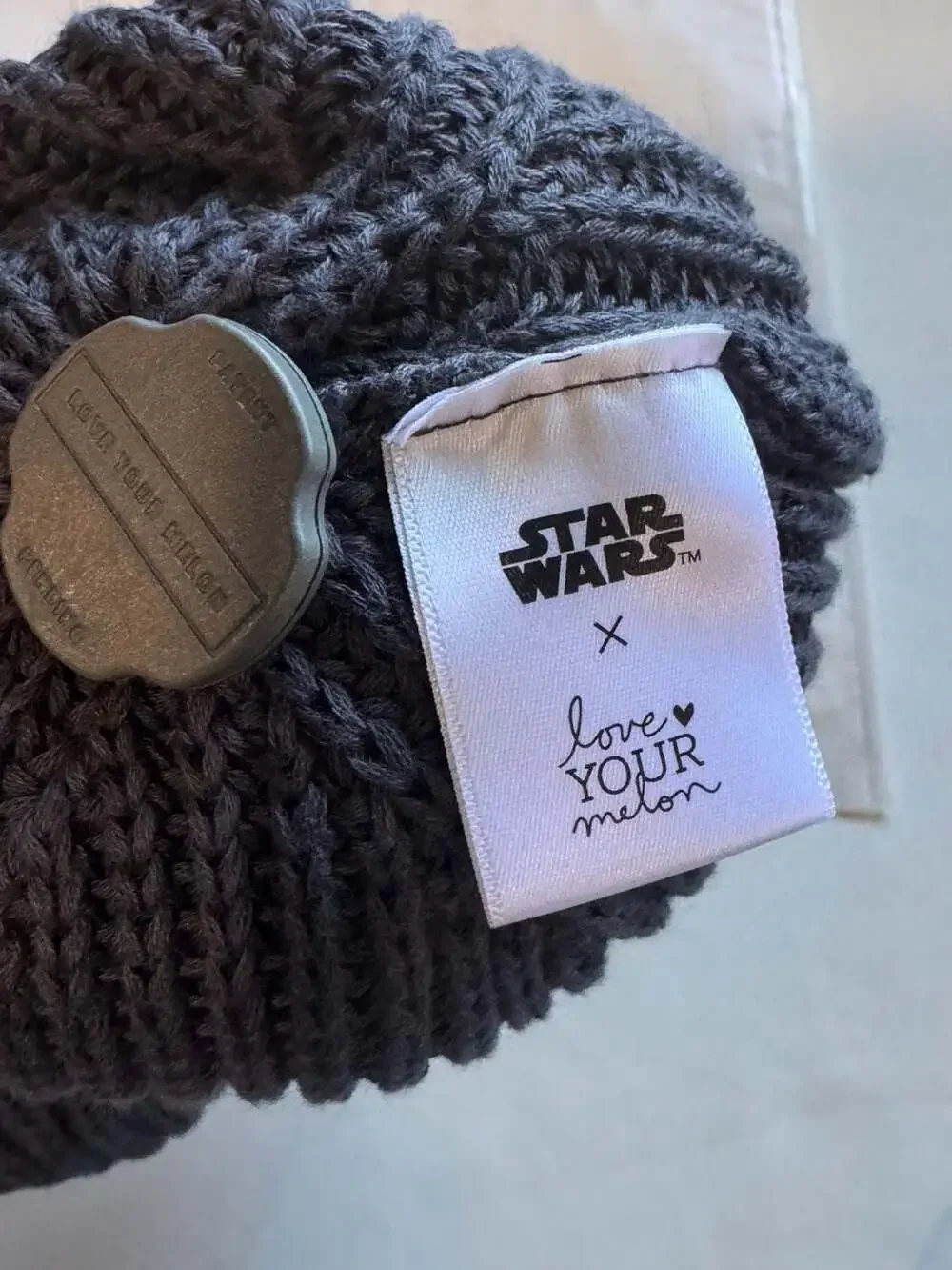 Star Wars Mandalorian Grogu Love Your Melon Knit Beanie Hat NWT Charcoal